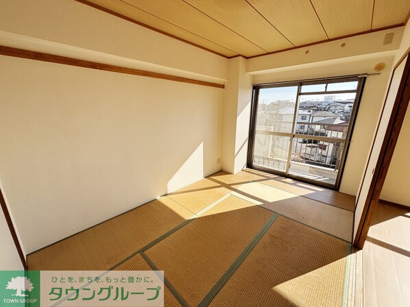 オクトス市ヶ尾の物件内観写真